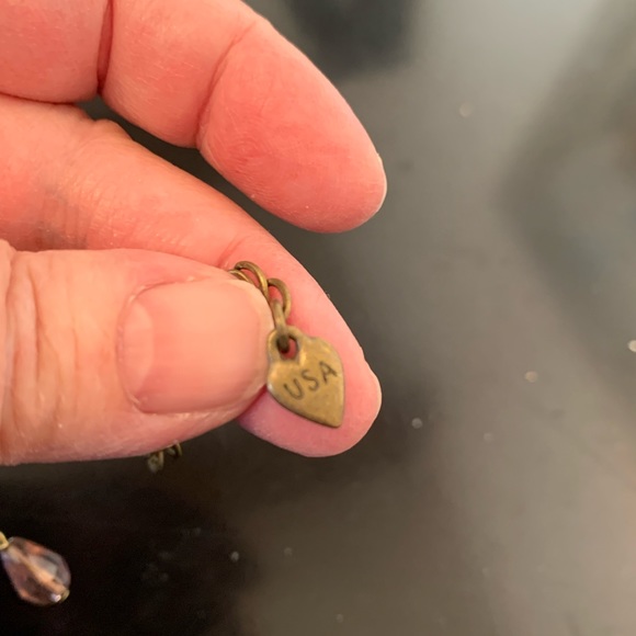 Exquisite Victorian style necklace/earrings with pink and purple crystals - Picture 7 of 9